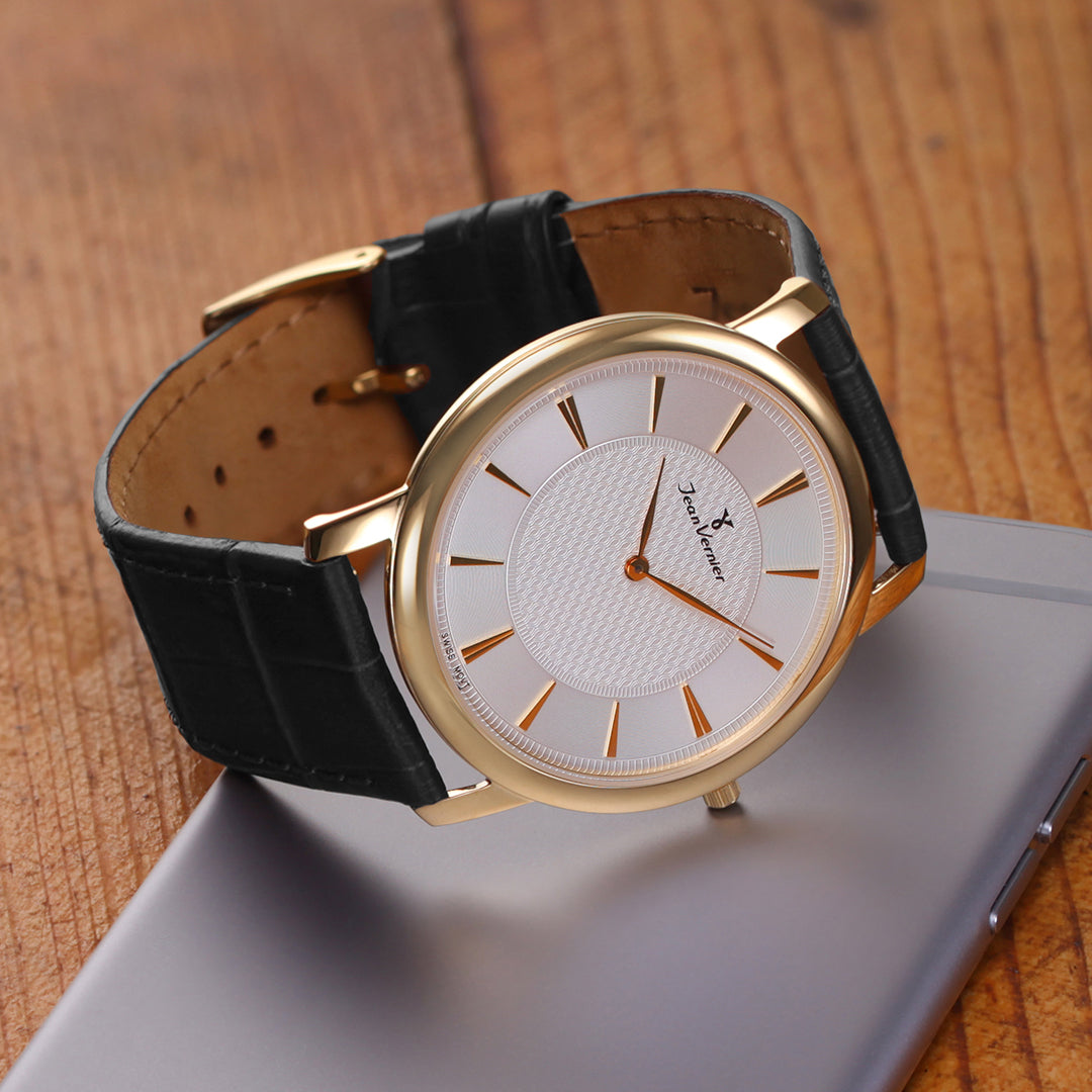Relógio Jean Vernier Caixa Aço Dourado Pulseira Couro Preto Social JV00335P