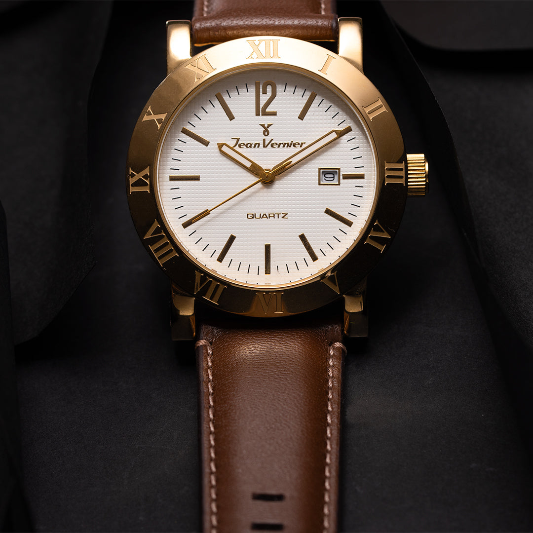 Relógio Jean Vernier Caixa Aço Dourado Pulseira Couro Marrom 10ATM - JV00231