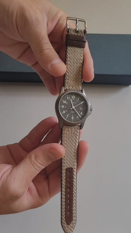 Relógio Jean Vernier Pulseira Couro / Nylon Bege Calendário JV01331-03